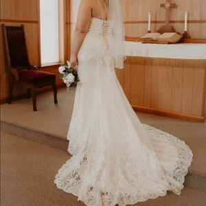 Ivory Wedding Dress Size 16 *TEMPORARY PRICE DROP*